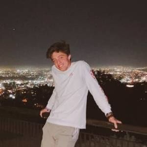 Meet your Posher, Ethan